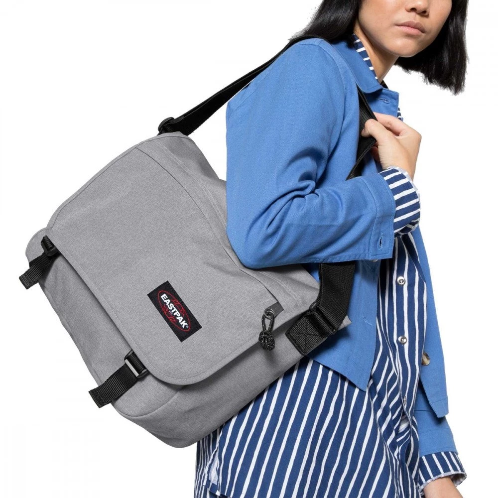 EASTPAK BORSA TRACOLLA DELEGATE SUNDAY GREY Grigio 8 EASTPAK BORSA TRACOLLA DELEGATE SUNDAY GREY Grigio - immagine 6