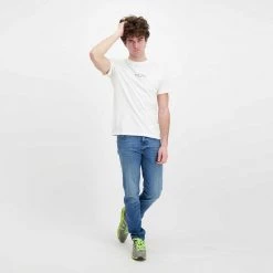 FRED PERRY T-SHIRT LOGO EMBROIDERED Bianco 11 FRED PERRY T-SHIRT LOGO EMBROIDERED Bianco -Offerta Economica Novità fred perry m2706 t shirt logo embroidered casual uomo 044988901 303 5