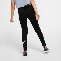 NIKE LEGGINGS FAVORITES SWOOSH BAMBINA Nero 9 NIKE LEGGINGS FAVORITES SWOOSH BAMBINA Nero -Offerta Economica Novità nike ar4076 leggings favorites swoosh bambina abbigliamento bambino 036612001 010 4