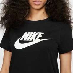 NIKE T-SHIRT ESSENTIAL LOGO DONNA Nero 7 NIKE T-SHIRT ESSENTIAL LOGO DONNA Nero -Offerta Economica Novità nike bv6169 t shirt essential logo donna sport style donna 039799801 010 3