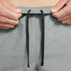 NIKE SHORT CHALLENGER 7" Grigio -Offerta Economica Novità nike cz9066 short challenger 7 abbigliamento running uomo 042661201 084 4