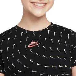 NIKE T-SHIRT CROP SWOOSHFETTI BAMBINA Nero -Offerta Economica Novità nike do1332 t shirt crop swooshfetti bambina abbigliamento bambino 045000801 010 3