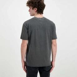 TOMMY JEANS T-SHIRT D2 TINY LINEAR Nero -Offerta Economica Novità tommy jeans dm0dm12852 t shirt d2 tiny linear casual uomo 045110101 bds 3