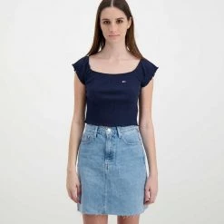 TOMMY JEANS T-SHIRT CROP SPALLE SCOPERTE DONNA Blu 10 TOMMY JEANS T-SHIRT CROP SPALLE SCOPERTE DONNA Blu -Offerta Economica Novità tommy jeans dw0dw12599 t shirt crop spalle scoperte donna casual donna 045113601 c87 3